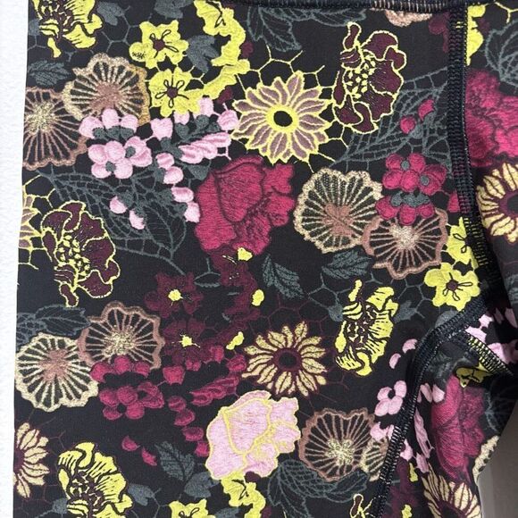 Lululemon Wunder Under Hi-Rise Tight 28" Fluorolace Multi size 4 - Picture 6 of 7